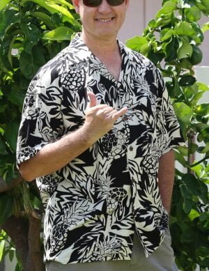 Lanai Pineapples Men's Hawaiian Shirt Black